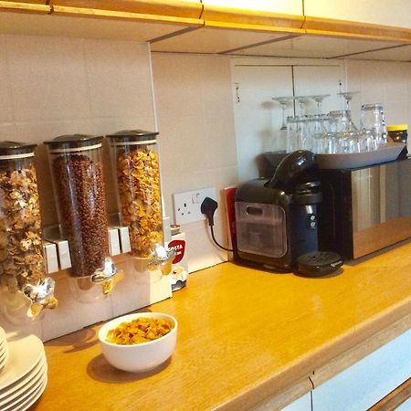 Gateway House Bed & Breakfast Дидкот Екстериор снимка