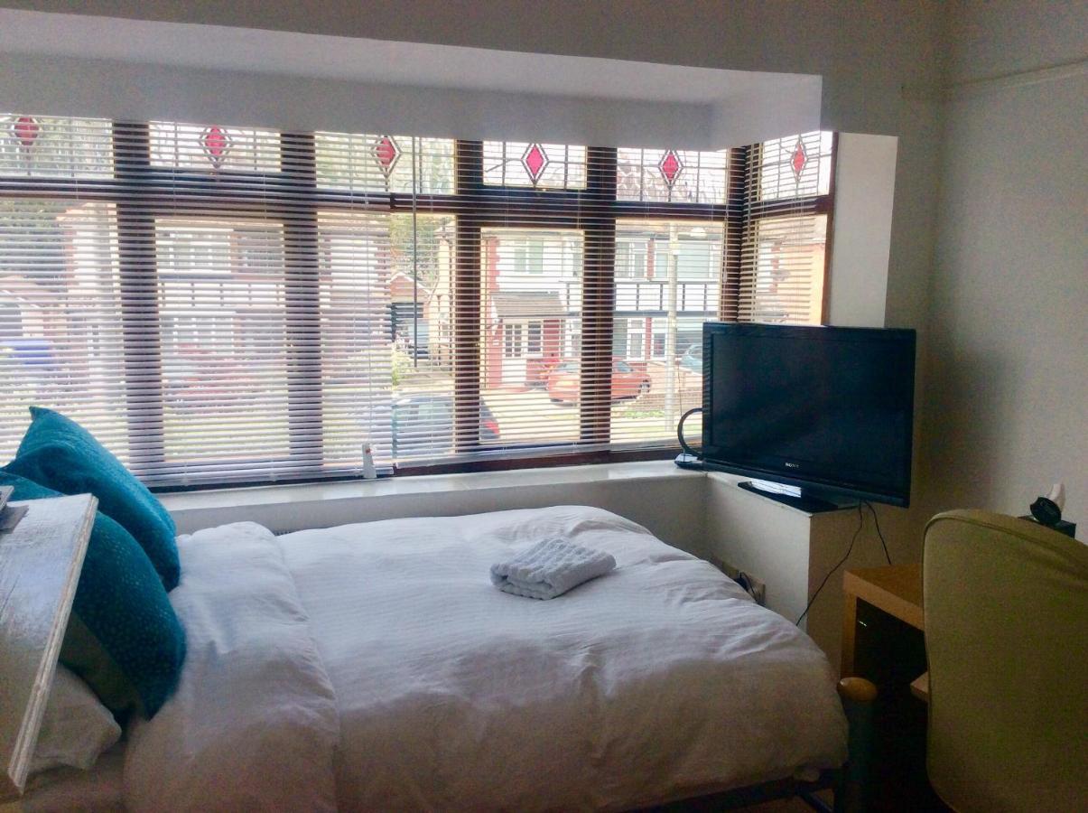 Gateway House Bed & Breakfast Дидкот Екстериор снимка