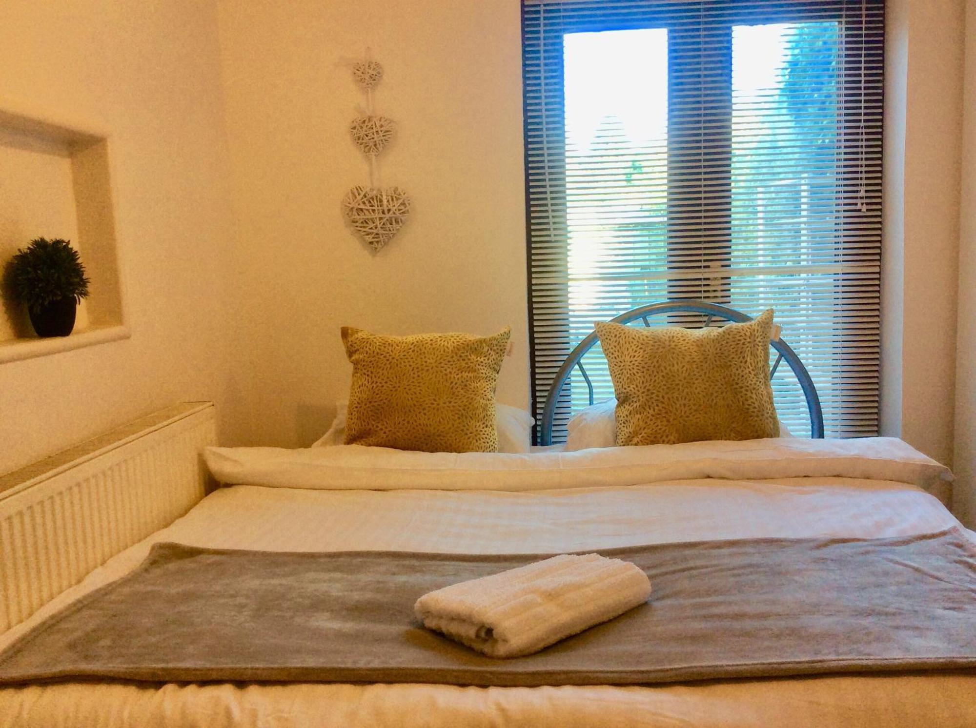 Gateway House Bed & Breakfast Дидкот Екстериор снимка